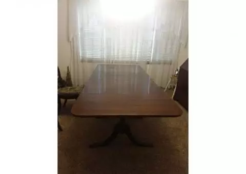 Dinning room table chairs